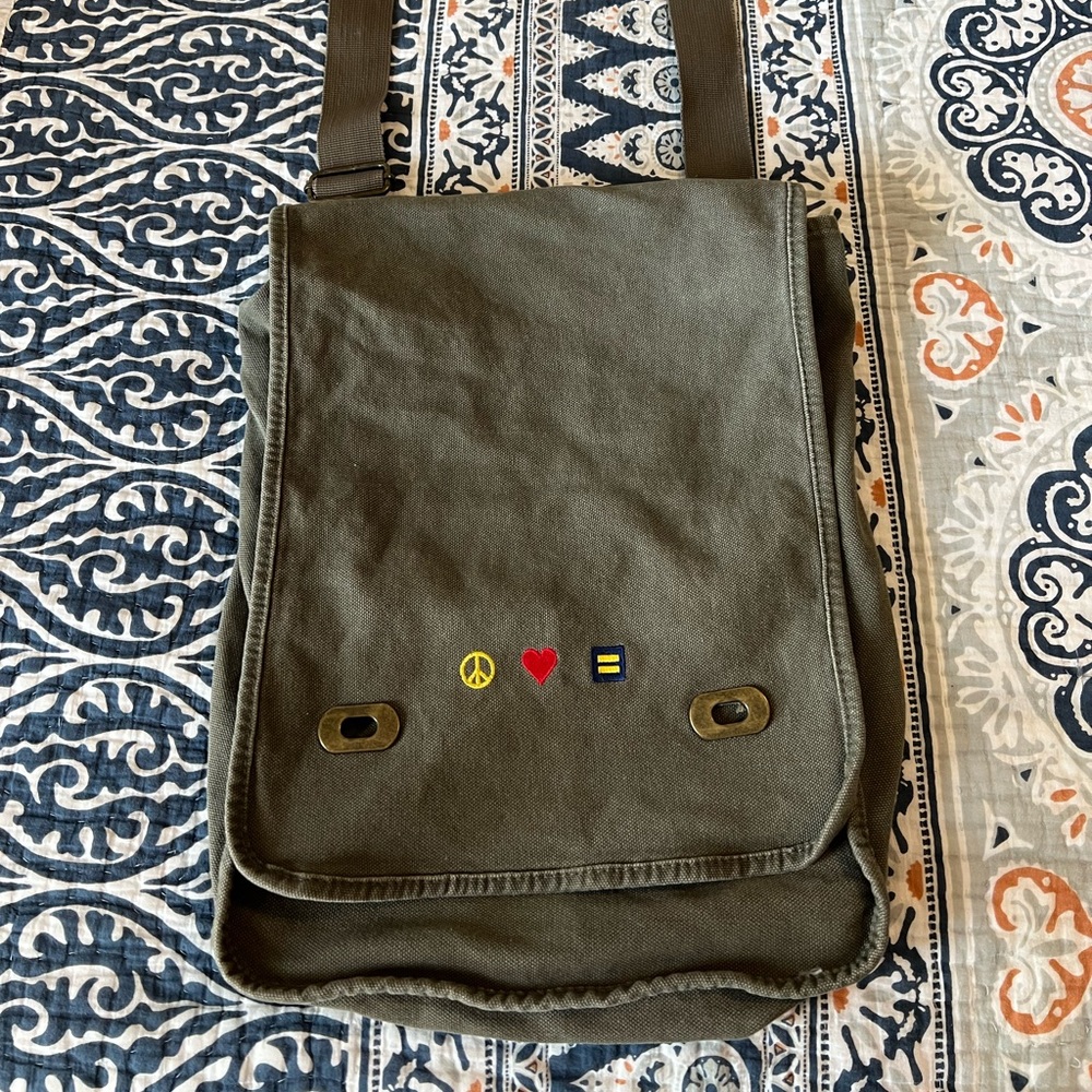 HRC crossbody field bag